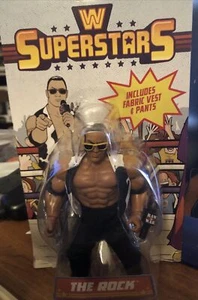 WWE Superstars Wave 4 The Rock - Picture 1 of 4