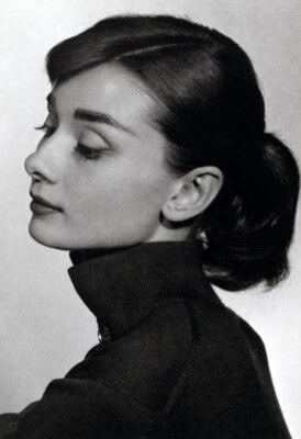 Audrey Hepburn Poster, Beautiful Actress, Golden Age, Hollywood, Audrey Hepburn - Image 1 of 4