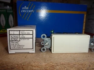 Leviton 5604-2A 15A 120/277V Decora Wippe 4 Wege Schalter Leise Res MANDEL - 4 PK - Bild 1 von 2