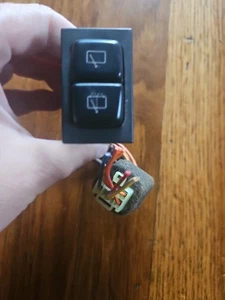 96-98 GEO TRACKER SUZUKI SIDEKICK OEM REAR WIPER BUTTON SWITCH - Picture 1 of 3