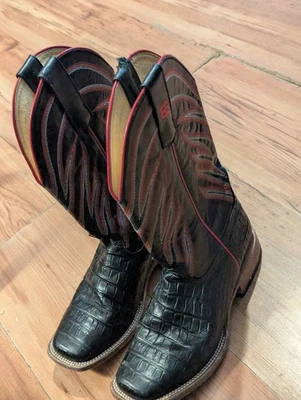 Botas Anderson Bean preto estampa Caiman juvenil e infantil tamanho 6 costura vermelha/prata - Imagem 1 de 4