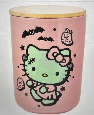 Zombie Frankenstein Hello Kitty Tarro de Cerámica Bote Halloween 40 OZ Tapa NUEVO Foto 1 de 4