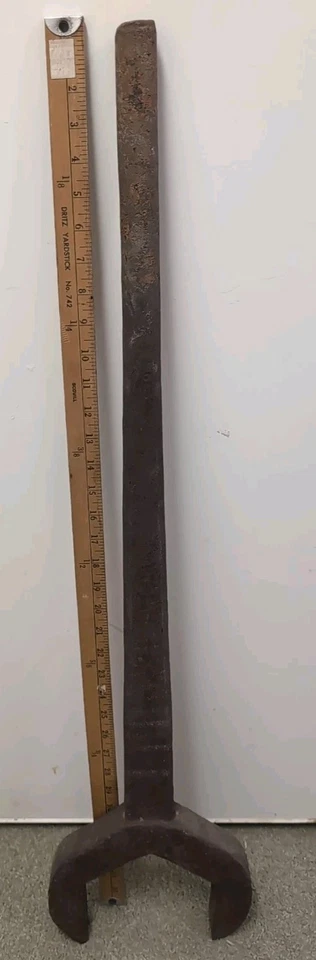 Antigua herramienta de llave de ferrocarril extra grande 36" de largo 5 1/2" mandíbula pesa aproximadamente 25 libras Foto 1 de 4
