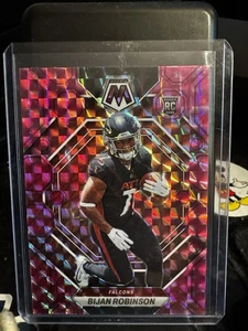 2023 Panini Mosaic Bijan Robinson Rookie Pink Camo Prizm SP 284 - Picture 1 of 2