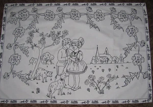 Omas Wandbehang-Handarbeit-Stickerei-Pärchen-Tiere-Kommodendecke-Tischdecke - Bild 1 von 9