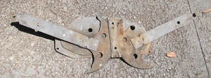 1973-1991 Chevrolet GMC Suburban Blazer Tailgate Window Regulator - Picture 1 of 4