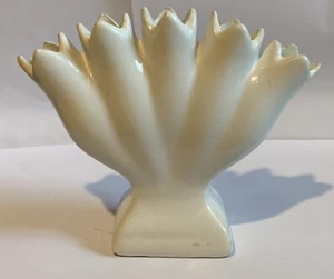 Vintage ELPA Alcobaca White Five Finger Scalloped Bud Vase Made In Portugal - Picture 1 of 14