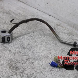 98-04 YAMAHA V STAR 650 XVS650 CLÁSICO OEM CLIP IZQUIERDO EN MANGO BOCINA SEÑALES E6 - Imagen 1 de 6