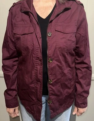 Chaqueta militar ligera Buffalo David Bitton para mujer - granate talla mediana usada en excelente estado contenedor B10 Foto 1 de 4