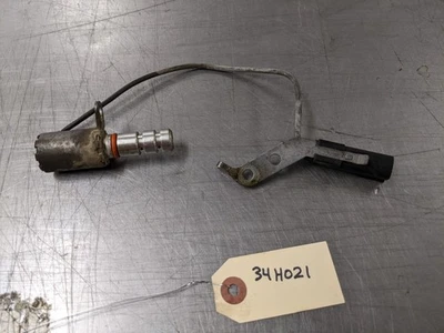 Oil Pressure Control Valve For 16-20 Chevrolet Colorado  2.5 12670746 - Image 1 of 4