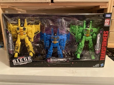 Transformers - WFC Siege - RAINMAKERS Seeker 3 pack - new/sealed - Image 1 of 4