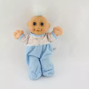 Bambola vintage Russ Berrie Troll bambini bambino 9" occhi azzurri capelli vestiti anni 90 - Foto 1 di 4