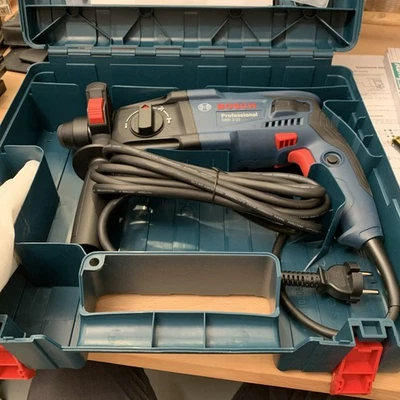 Bosch Trapano avvitatore GBH 2-21 con valigetta + 3 SDS plus - come nuovo - mai usato - Immagine 1 di 4