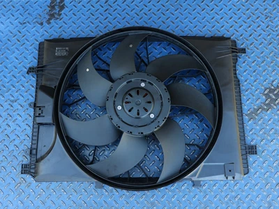 2010-2016 Mercedes W212 E350 Engine Radiator Cooling Fan A2045400788 OEM - Image 1 of 4