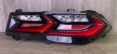 # 2020-2024 Chevrolet Corvette C8 luz trasera LED PASAJERO DERECHO FABRICANTE DE EQUIPOS ORIGINALES Foto 1 de 4