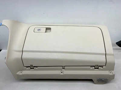 Guantera Volkswagen Jetta Wagon 2010-2014 fabricante original Foto 1 de 4