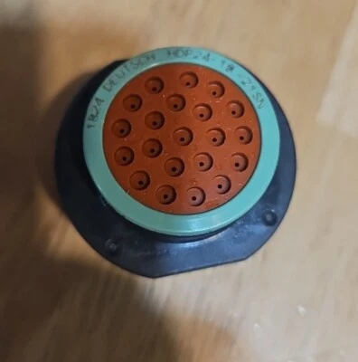 TE / Deutsch HDP24-18-21SN NEW Connector Housing 21 Pin Lowest Price Yet - Image 1 of 4