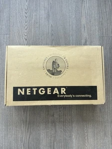 NETGEAR ProSafe FS726T Smart Switch 24 Port 10/100 Gigabit Ports - Afbeelding 1 van 5