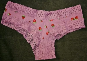 Victoria's Secret Stretch Cotton Lace Waist Cheeky Panty M Strawberry Print NEW - Picture 1 of 2
