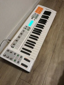M-Audio VENOM 49-Key Synthesizer 12-Voice Polyphonic Confirmed Operation F/S - Picture 1 of 8