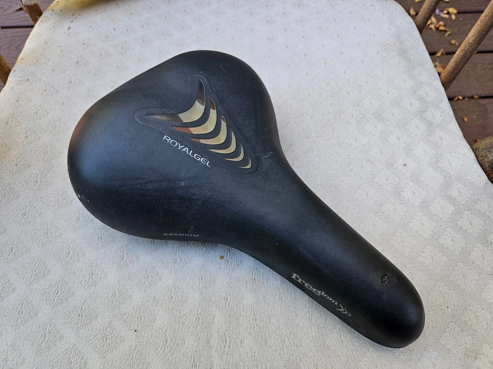 Sillín de bicicleta de montaña de carretera Selle Royal Gel XSenium Freedom hecho en Italia Foto 1 de 4