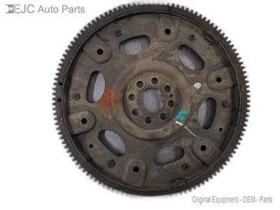 Placa flexible de 2004 Nissan Máxima 3,5 Foto 1 de 4