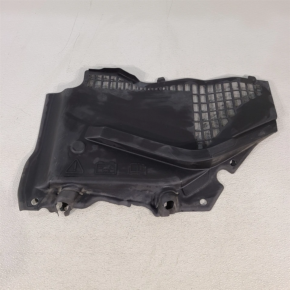 Panel de cubierta de batería Ford Mustang 15-20 OEM AA7416 Foto 1 de 4