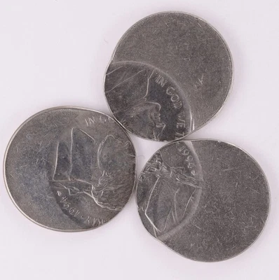 Lote de (3) níquel Jefferson Off Center Strike (ER28) Foto 1 de 2