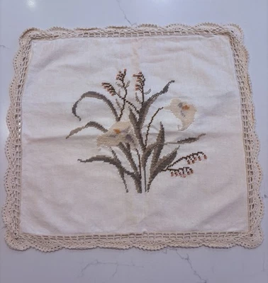 Funda de almohada PIER 1 floral Calli Lily punta de aguja ganchillo 17” cremallera cuadrada vintage Foto 1 de 4