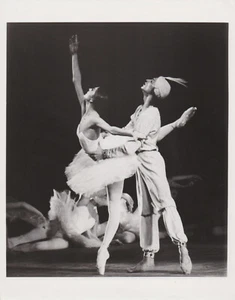 1989 Press Photo Ballet Dancer Altynai Asylmuratova Farukh Ruzimatov La Bayadere - Picture 1 of 2