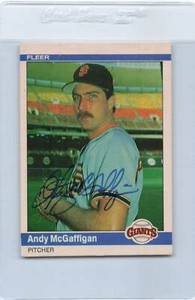 1984 Fleer #382 Andy McGaffigan San Francisco Giants Signed Auto *F5599