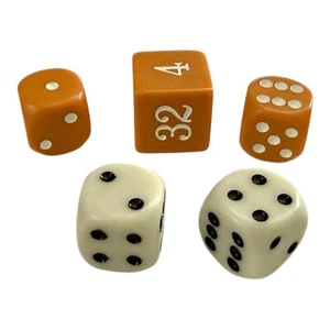 Backgammon Dice Set Four 15.4 mm 2 Cream 2 Butterscotch and 18 mm Doubling Cube - Picture 1 of 1