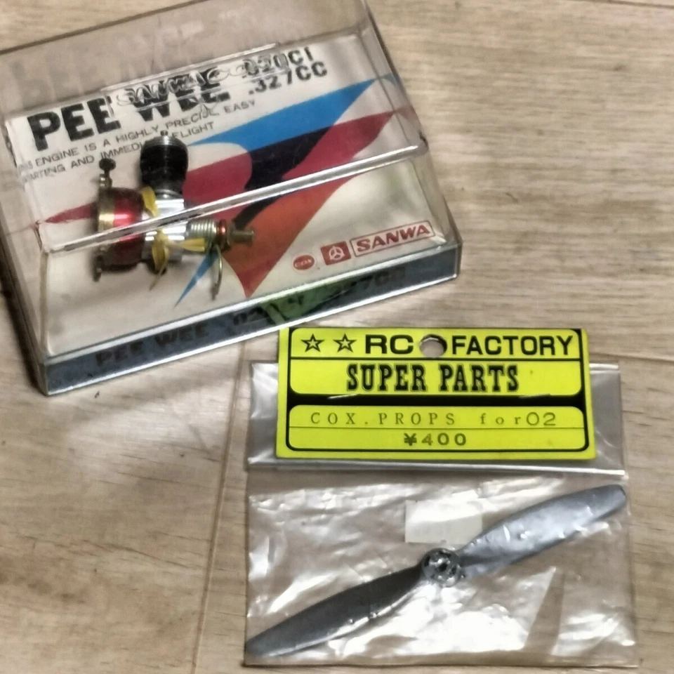 SANWA COX PEE WEE 0.327cc 2-stroke glow engine for model airplanes New f/s - image 1 of 4