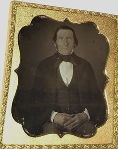 1/6º Plato Daguerrotipo Bien Vestido Sofisticado Hombre Mayor Sin Toallitas - Imagen 1 de 5