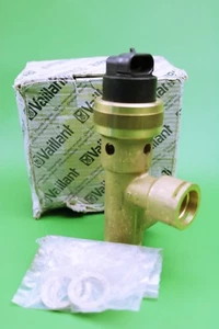 Vaillant AquaPlus/EcoMax/TurboMax/VUW Diverter Valve 252457 (D427) - Picture 1 of 6