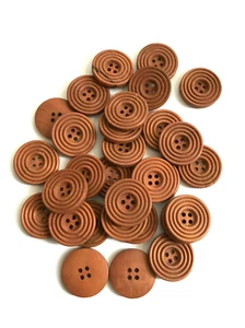 30 pcs Brown Buttons Sewing Coat Sweater Button Wood Big Fastener Carved - Picture 1 of 1