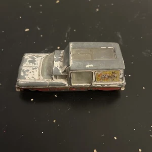 USED Corgi Toys 486 Corgi Kennel Club Chevrolet Impala Diecast Scale 1:64 - Picture 1 of 8