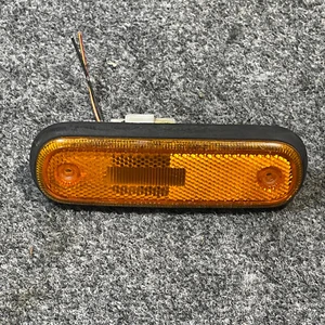 SUZUKI ESTEEM AERIO FRONT SIDE MARKER LIGHT RH OEM PASSENGER - Picture 1 of 9