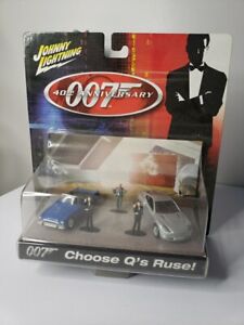 2002 Johnny Lightning 1:64 James Bond 40th Anniversary Diorama Choose Q's Ruse 