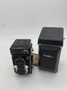 Yashica-24 TLR 6x6 Film Camera w/ 80mm f3.5 Yashinon Lens 1965 Made in Japan - Picture 1 of 18