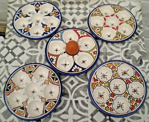 HAND PAINTED CERAMIC ROUND 6 EGGS STORAGE TRAY* FES POTTERY * - Picture 1 of 16