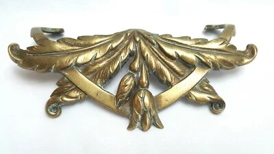 Antique French cast brass furniture embellishment / mount fitting foliate design - Image 1 of 4