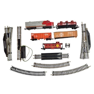 For Parts Vintage N Gauge Train Lot Of 5 With Tracks Pre-owned - Picture 1 of 8