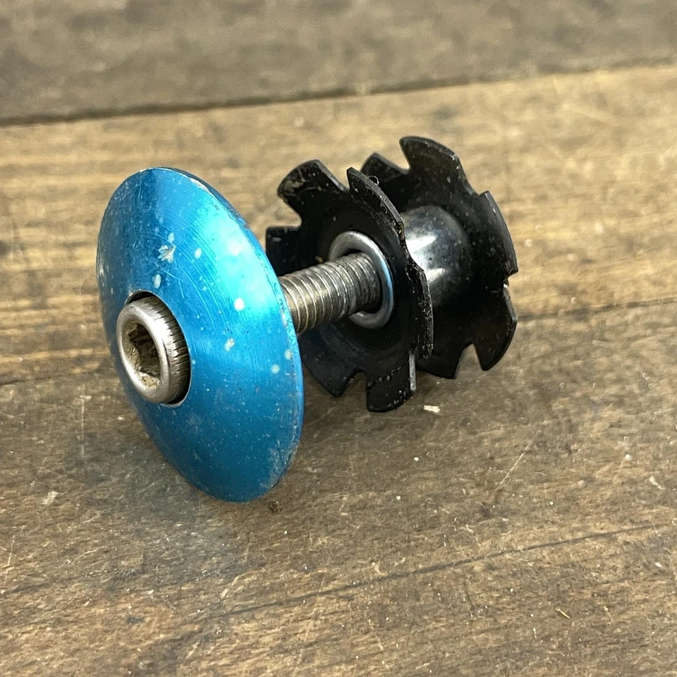 Headset Star Nut Blue Top Cap Bolt 1 1/8" Alloy Threadless Stem MTB Fangled - Image 1 of 4