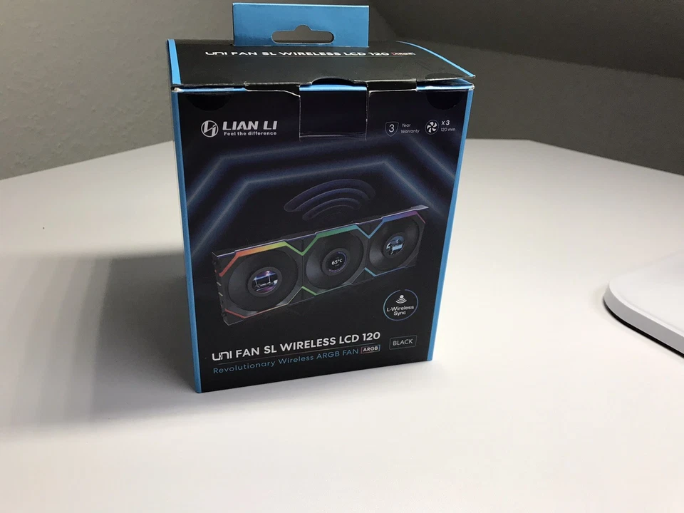 Lian Li UNI FAN SL Wireless LCD Lüfter, ARGB, PWM, 3er-Pack inkl. Controller - 1 - Bild 1 von 4