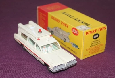 Ambulancia DINKY #263 CRITERIO SUPERIOR - COMO NUEVA EN CAJA CASI COMO NUEVA Foto 1 de 4