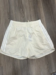 Men's Adidas Originals Sprinter 3 Stripe Trefoil Shorts NWT size Med Light Cream - Picture 1 of 6