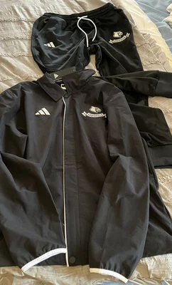 LOUISVILLE CARDINALS Warm Up ADIDAS Black Track Suit MEDIUM Jacket + Pants NEW - Image 1 of 4