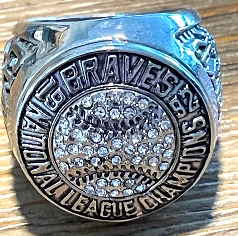 1992 National League Champions Atlanta Braves Replica Championship Ring Glavine Cover