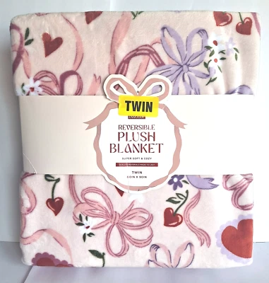 Envogue Purple Bows Hearts Floral TWIN 60 x 90" Pink/White Reversible Blanket - Image 1 of 4